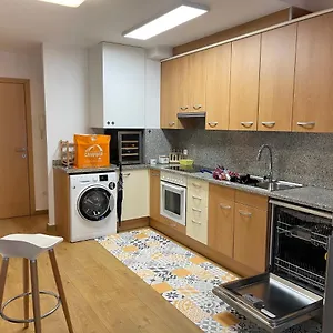 https://precioso-apartamento-duplex-en-el-centro-de-olot.catalonia-hotels.com